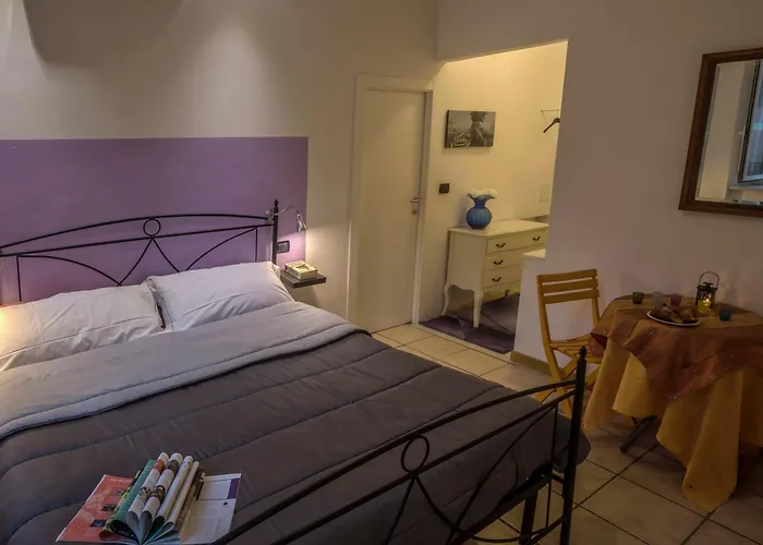 Lisetta Rooms